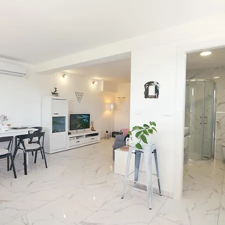 Infinity Apartment